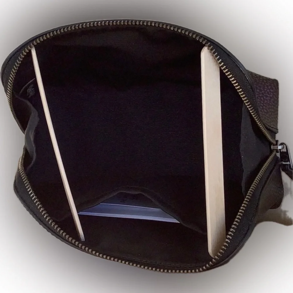 NWT COACH HOLOGRAM COSMETIC BAG/ACCESSORY POUCH
